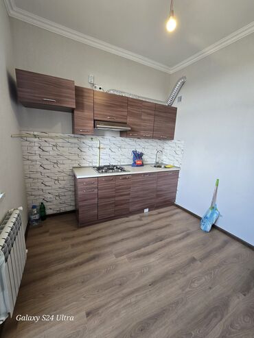 3 mkr kiraye evler: Hovsan Mida 2 de 3 otaq bow menzil kiraye verilir yalniz aileli