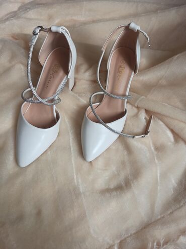 женские туфли с открытым носком: Туфли 37, цвет - Белый