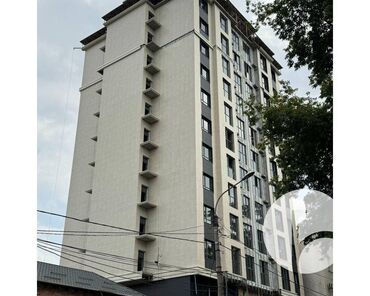 3 комнатная квартира 104 серии бишкек: 3 бөлмө, 77 кв. м, Элитка, 6 кабат, ПСО (өзү оңдоп түзөтүп бүтүү үчүн)