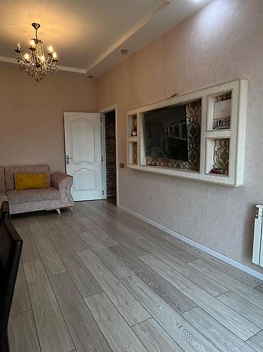 ağ seher: 3 otaqlı, Yeni tikili, 64 kv. m — 10