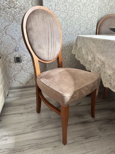 Masa və oturacaq dəstləri: Qonaq otağı üçün, İşlənmiş, Açılan, Kvadrat masa, 6 stul -da lalafo.az — 10 Masa və oturacaq dəstləri: Qonaq otağı üçün, İşlənmiş, Açılan, Kvadrat masa, 6 stul — 10