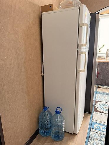 Техника для кухни: Холодильник Beko, Б/у, Двухкамерный, 60 * 175 * 43 — 6