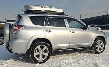 Toyota: Toyota RAV4: 2010 г., 2.5 л, Автомат, Бензин, Кроссовер — 8