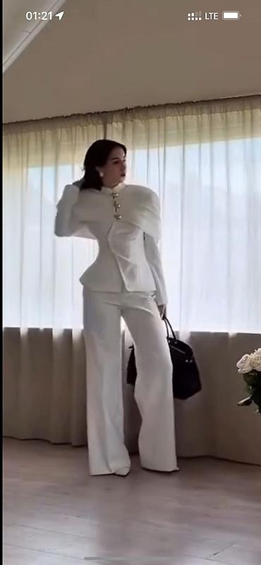 Вечерние платья: Вечернее платье, Коктейльное, Длинная модель, Атлас, С рукавами, Камни, Все размеры — 8