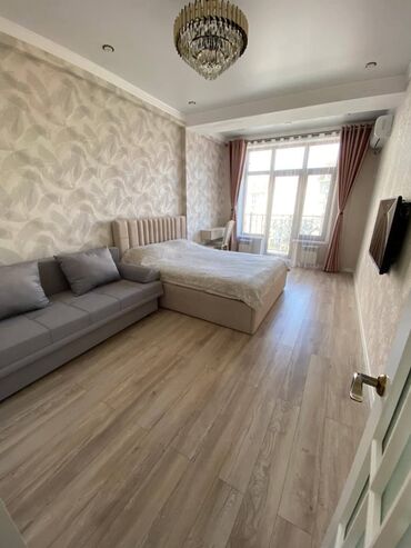 1 комнатная квартира в месяц: 1 комната, 45 м², Элитка, 8 этаж, Дизайнерский ремонт