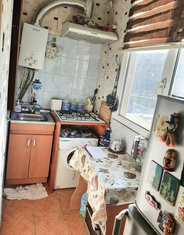 Köhnə tikili: Bakı, Bakıxanov qəs., 1 otaqlı, Köhnə tikili, m. Neftçilər, 40 kv. m -da lalafo.az — 9 Köhnə tikili: Bakı, Bakıxanov qəs., 1 otaqlı, Köhnə tikili, m. Neftçilər, 40 kv. m — 9