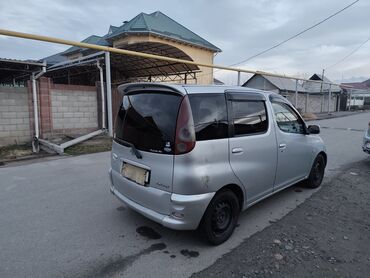 Toyota: Toyota Funcargo: 2002 г., Минивэн — 2
