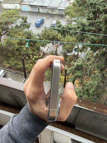 Apple iPhone: IPhone 15 Pro, 256 GB, Natural Titanium, Face ID — 6