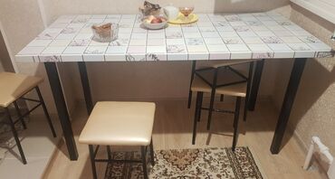 железные стуля: Комплект стол и стулья Кухонный