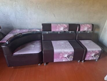 metbex divanları: Künc divan, Açılmayan, Bazasız, Süni dəri, Çatdırılma yoxdur