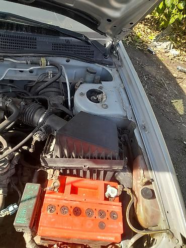 range rober: Nissan : 2001 г., 1.8 л, Механика, Бензин, Универсал — 10