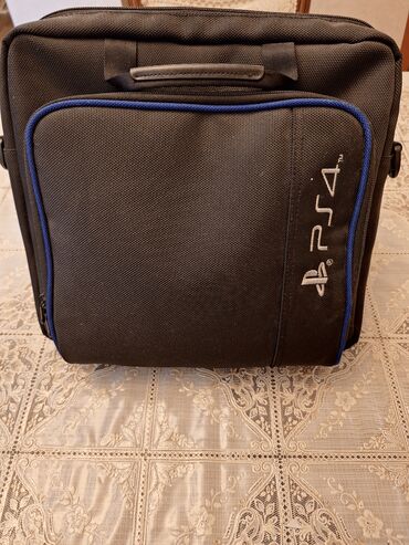 sony playstation 4 oyunları: Playstation 4 çantası. Xaricdən alınıb yaxşı vəziyyətdədir