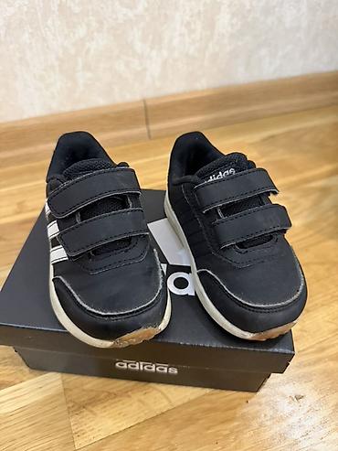 adidas jaket: Rəng - Qara Krossovkalar, Adidas, Ölçü: 22, Uniseks — 2