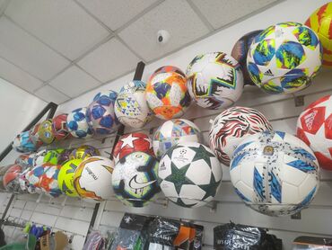 стоимость волейбольного мяча: Футбольный мяч в спортивном магазине SPORTWORLDKG 4 размеры от 700 сом