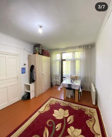 3 комнатная квартира бишкек: 2 комнаты, 43 м², Хрущевка, 3 этаж, Косметический ремонт