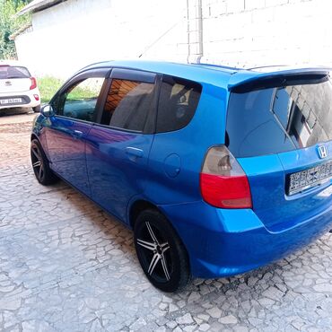 ош машиналар: Honda Fit: 2003 г., 1.5 л, Вариатор, Бензин, Хетчбек