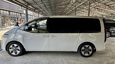 Hyundai: Hyundai Staria: 2022 г., 2.2 л, Автомат, Дизель, Минивэн — 2
