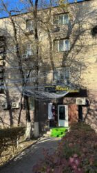 Салоны красоты: Продаю Косметологическая студия 95 м², 3 комнаты, С ремонтом, С оборудованием, Административное здание, 1 линия — 13