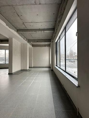 Коммерциялык мүлк: Ижарага Толугу менен кеңсе: 280 м², Турак комплексинде, Ремонту менен, Биринчи катар — 5