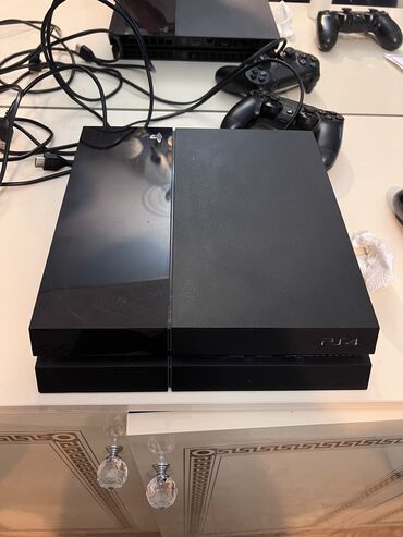 пс4 купить бу: Ps 4 500 gb heçbir problemi yoxdur isdeyen gelib oynuyub baxa biler 2