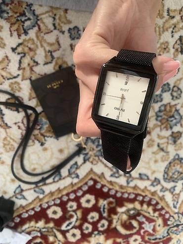 rado jubile: Часы и беджик за 1000 Кварцевые наручные часы Rado Jubile - Форма — 4