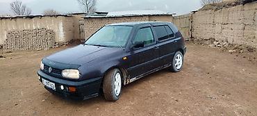 Volkswagen: Volkswagen Golf: 1994 г., 1.8 л, Кол менен иштөөчү, Бензин, Хетчбек — 1