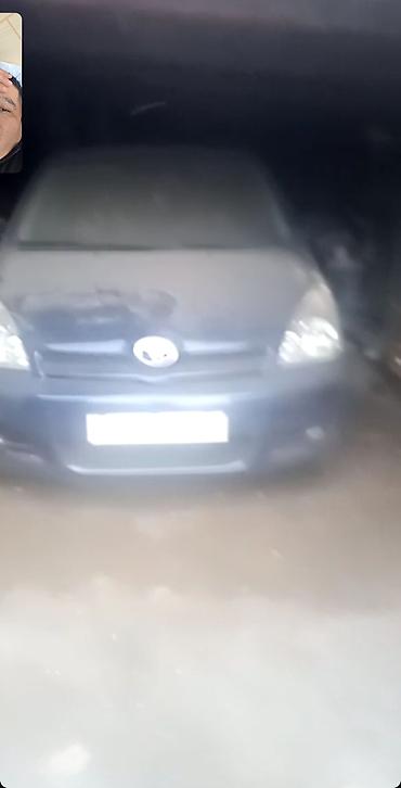 2 4 д: Toyota Corolla Verso: 2004 г., Механика, Бензин, Внедорожник — 7