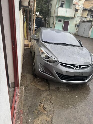 Hyundai: Hyundai Elantra: 1.8 l | 2014 il Sedan