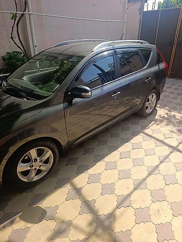 a2 group: Kia Ceed: 2011 г., Универсал — 4