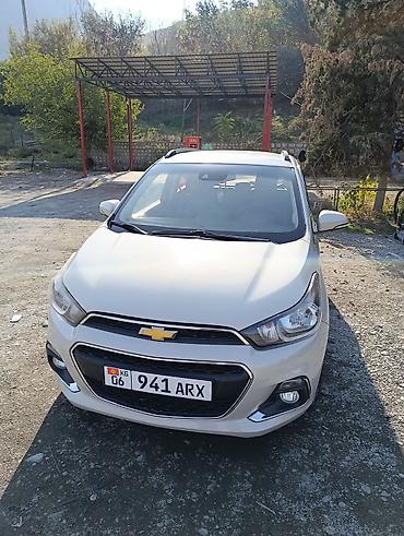 машы: Chevrolet Spark: 2016 г., 1 л, Вариатор, Бензин, Хэтчбэк — 1