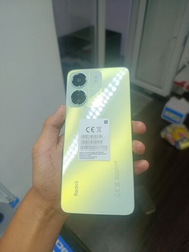 keenetic бишкек: Смартфон Redmi в светлом корпусе, оснащенный двойной камерой с