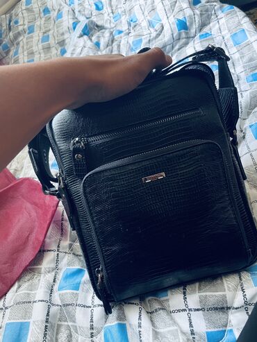 бизнес сумки женские: Барсетка, Butun, Материалы: Нукура булгаары, Асыл нуска, Колдонулган lalafo.kg да бизнес сумки женские: Барсетка, Butun, Материалы: Нукура булгаары, Асыл нуска, Колдонулган