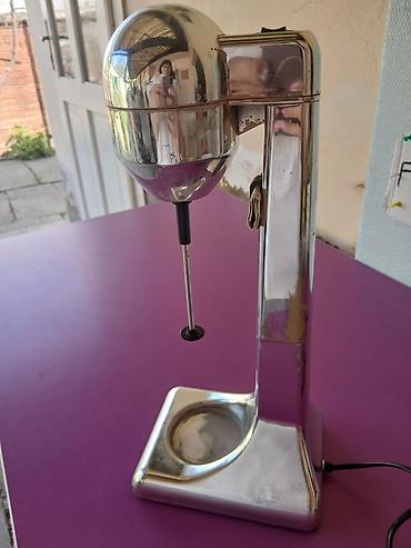 bork aparati: Električni aparat za pravljenje milkšejkova/napitaka,nes kafe – Linea — 1
