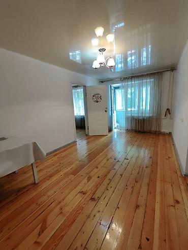 9мкр: 2 комнаты, 42 м², 9 мкр Индивидуалка, 2 этаж, Старый ремонт — 1