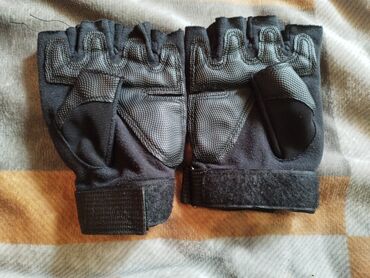 железные перчатки: Продаются перчатки
