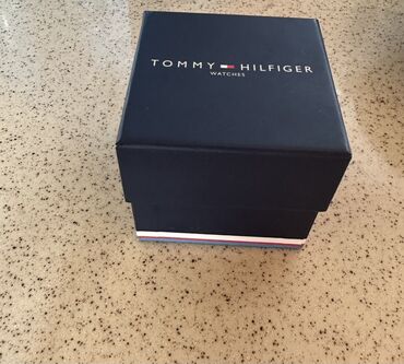 Qol saatları: İşlənmiş, Qol saatı, Tommy Hilfiger, rəng - Qara
