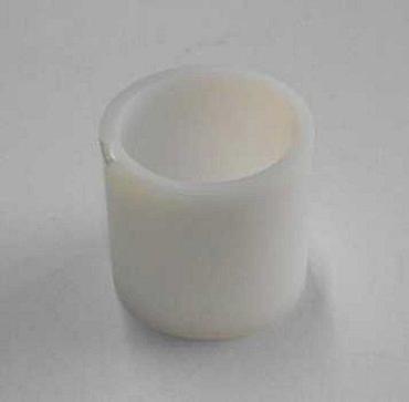 dozator vode: Plastična čašica/čaura – bela, cilindrična - Materijal: plastika — 1