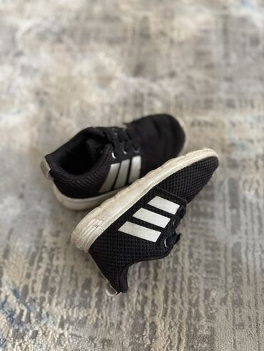 платья 5 лет: Детские кроссовки Adidas!!!