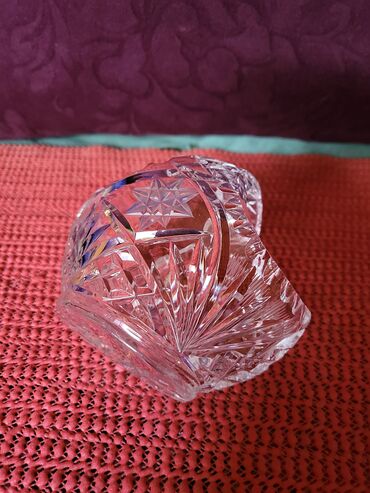 Ostalo posuđe: Korpica nova kristal,led kristal 70te. Korpica nova sve na njoj na lalafo.rs — 10 Ostalo posuđe: Korpica nova kristal,led kristal 70te. Korpica nova sve na njoj — 10