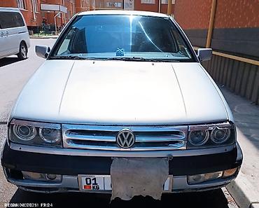 меняю на венто: Volkswagen Vento: 1995 г., 2 л, Механика, Бензин, Седан — 1