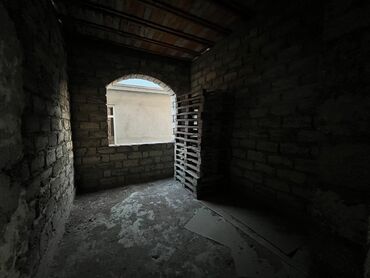 Həyət evləri və villaların satışı: 8 otaq, 376 kv. m, Təmirsiz — 9