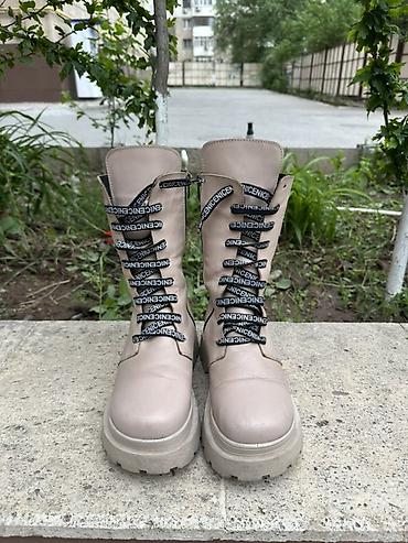 Сапоги: Женские ботинки на массивной подошве - Цвет: бежевый (нюд) - Материал — 4