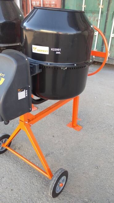 Бетономешалки, смесители: Продаётся качественная заводская бетономешалкамощность 1,1 кв — 11