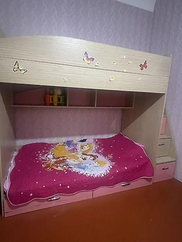 uşaq çarpayıları: Uşaq otağı üçün ikimərtəbəli modul çarpayı-dolab sistemi - Material — 1