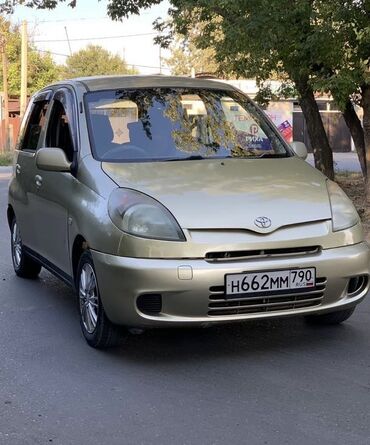 нексия 2000: Toyota Funcargo: 2000 г., 1.3 л, Автомат, Бензин