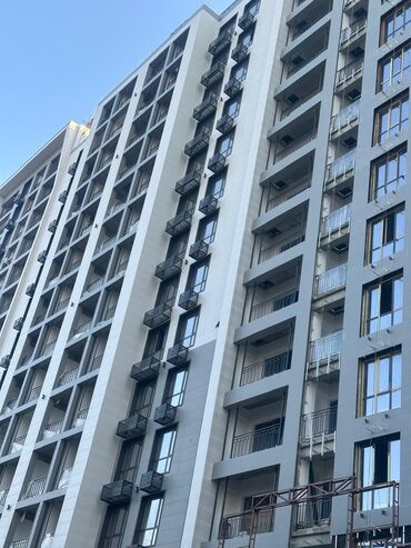 3 комнатная квартира 104 серии бишкек: 4 комнаты, 137 м², Элитка, 4 этаж, ПСО (под самоотделку)