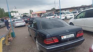 чехол кий: Mercedes-Benz E-Class: 2001 г., Седан — 4
