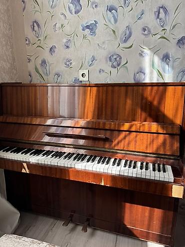 belarus: Akkustik piano – “Belarus” markası, vertikal (upright) model — 1