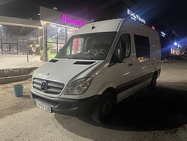 qar tekeri: Mercedes-Benz Sprinter: 2.4 l | 2006 il Van body type — 1