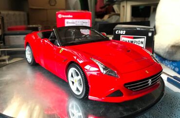 Avtomobil modelləri: Коллекционная модель Ferrari California T Open Red 2014 BBurago Scale — 16